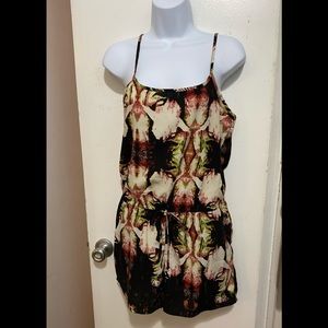 Sleeveless romper shorts